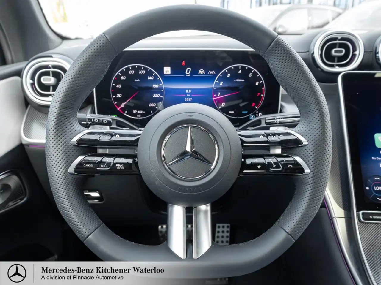 Mercedes-Benz GLC снимка Mercedes-Benz GLC