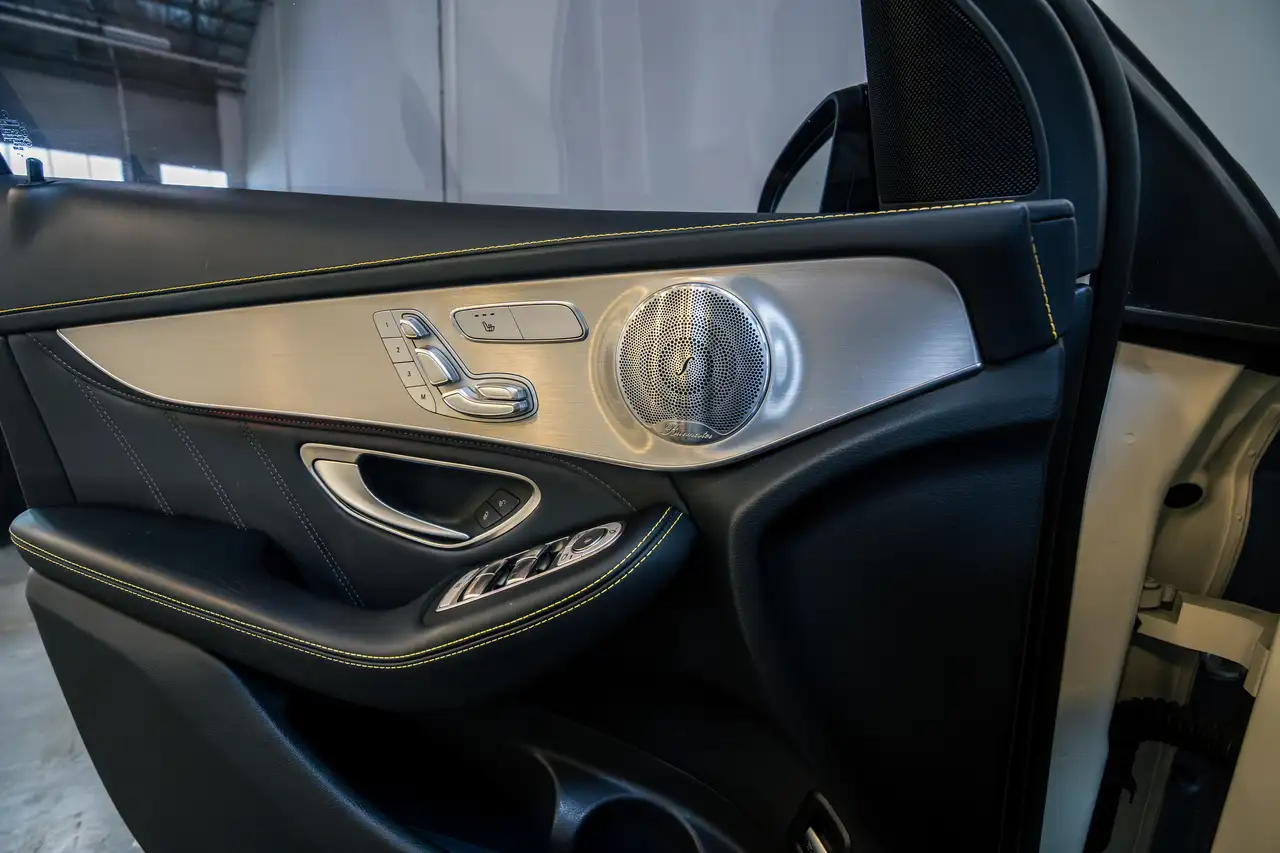 Mercedes-Benz GLC снимка Mercedes-Benz GLC