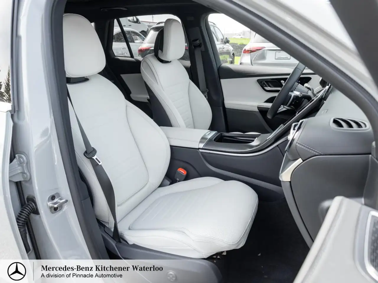 Mercedes-Benz GLC снимка Mercedes-Benz GLC