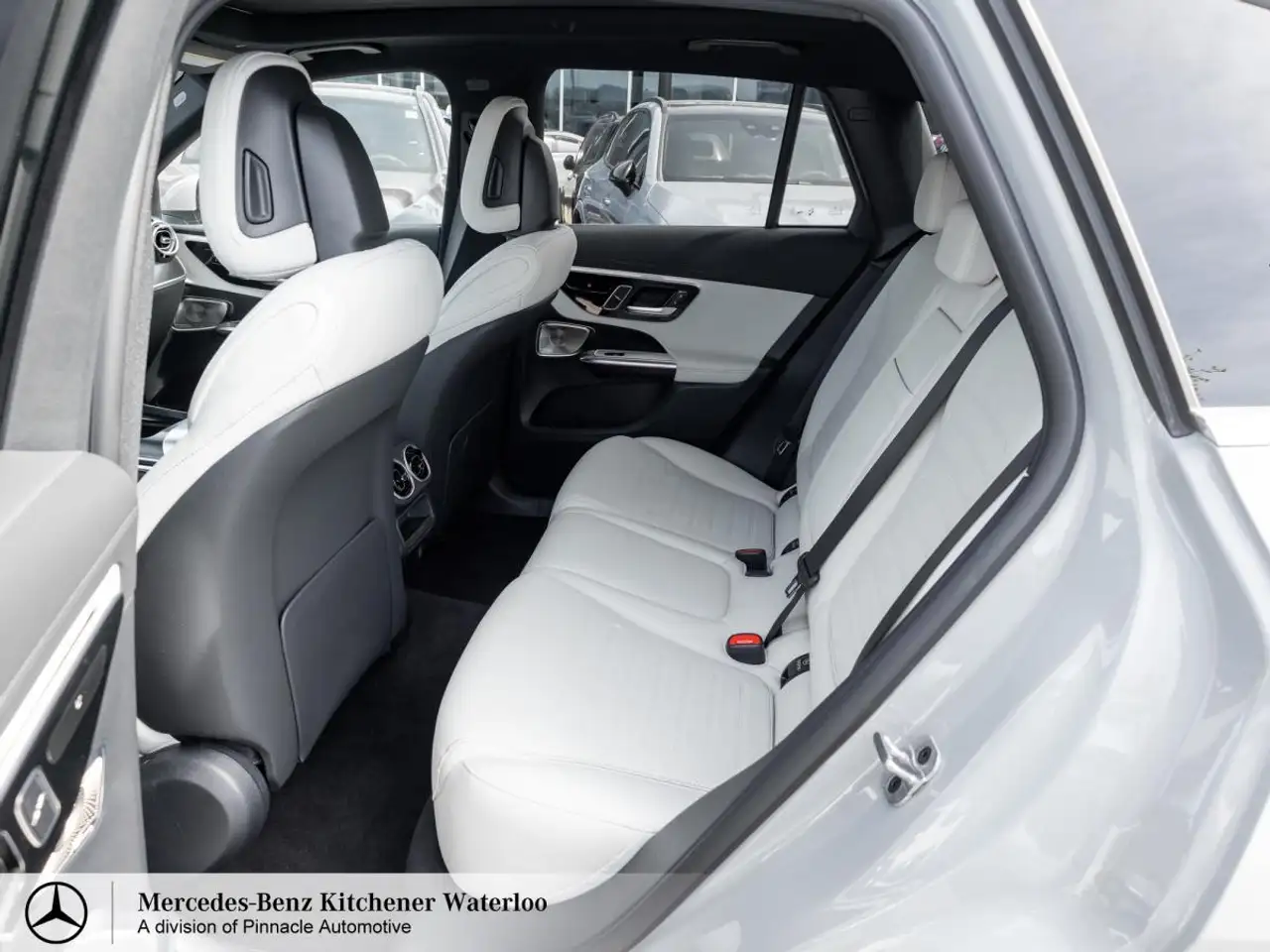 Mercedes-Benz GLC снимка Mercedes-Benz GLC