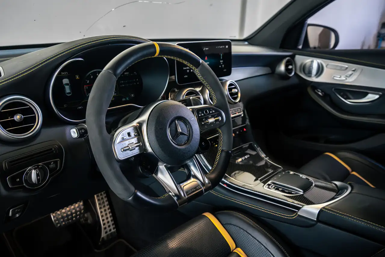 Mercedes-Benz GLC снимка Mercedes-Benz GLC