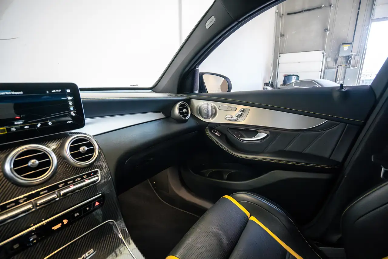 Mercedes-Benz GLC снимка Mercedes-Benz GLC