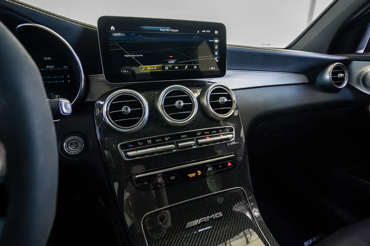 Mercedes-Benz GLC снимка Mercedes-Benz GLC