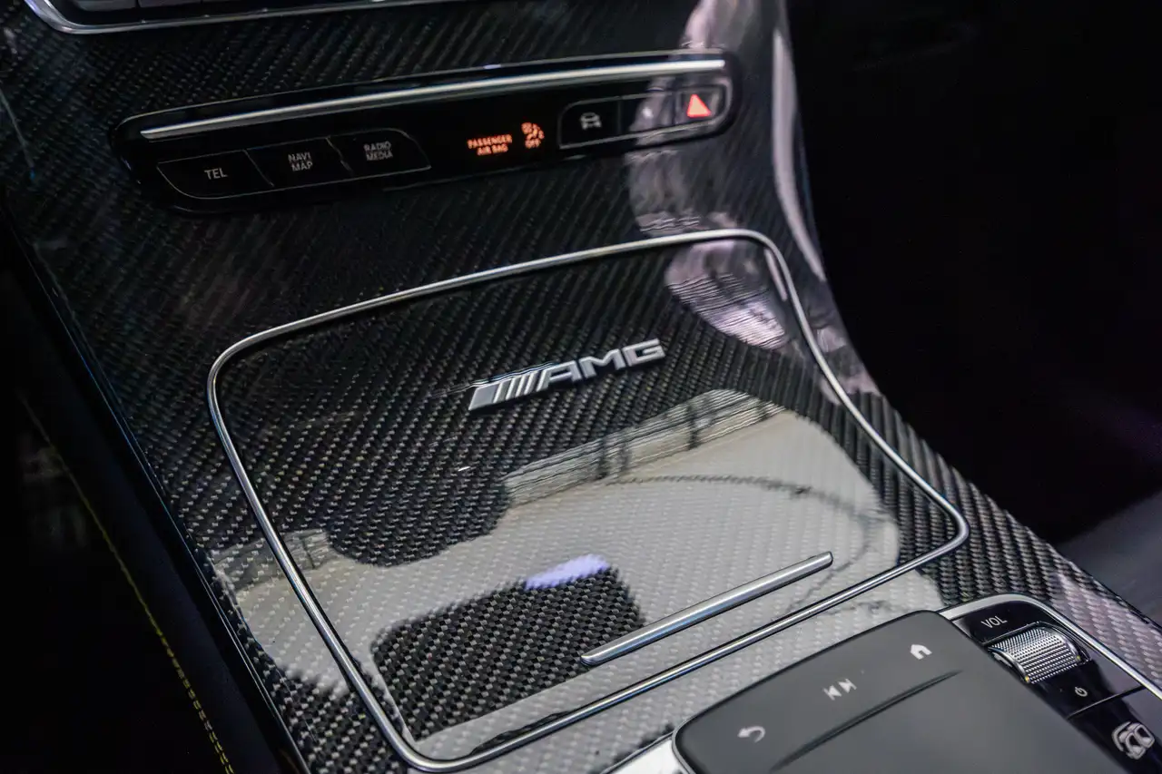 Mercedes-Benz GLC снимка Mercedes-Benz GLC