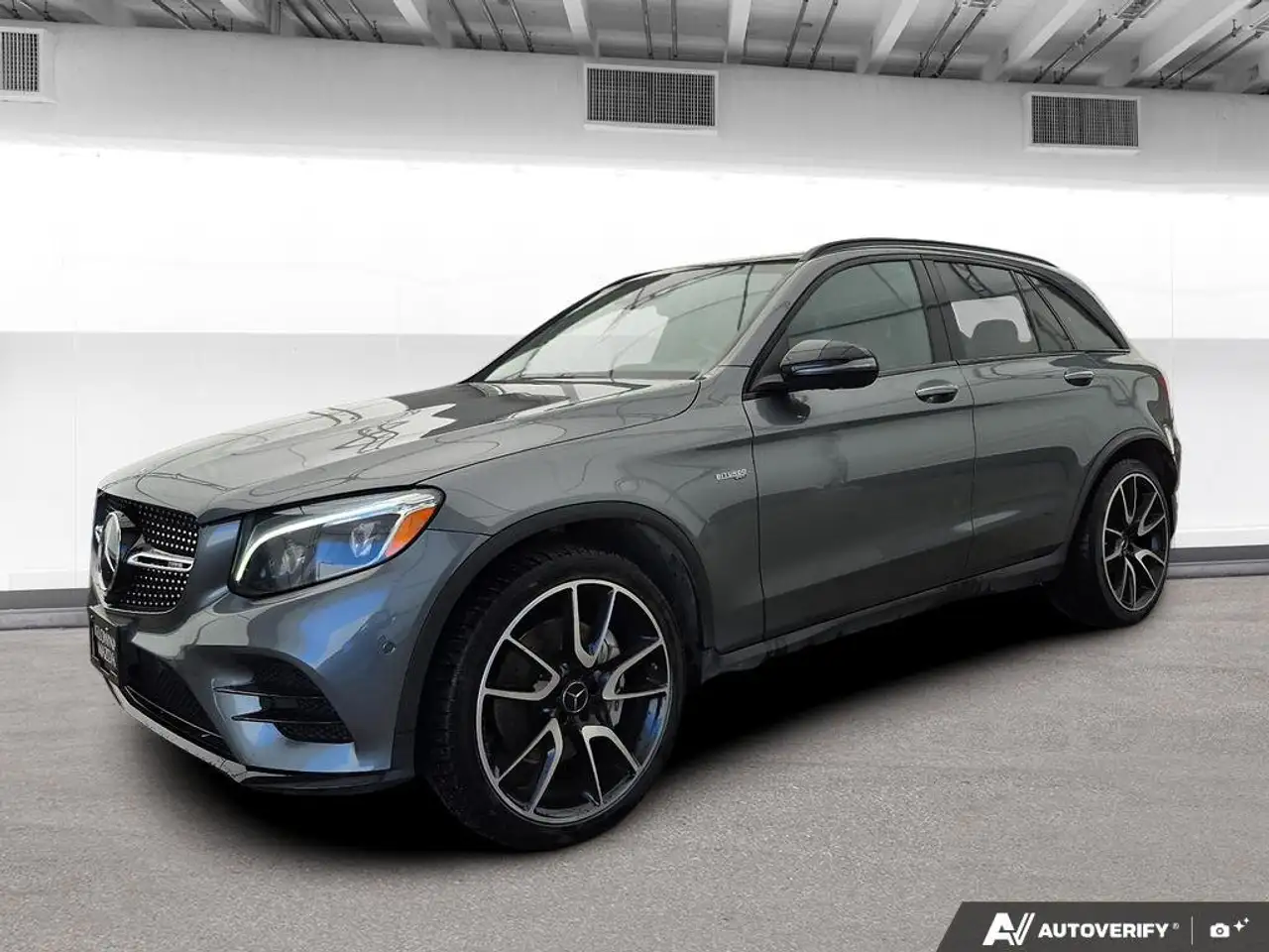 Mercedes-Benz GLC снимка Mercedes-Benz GLC