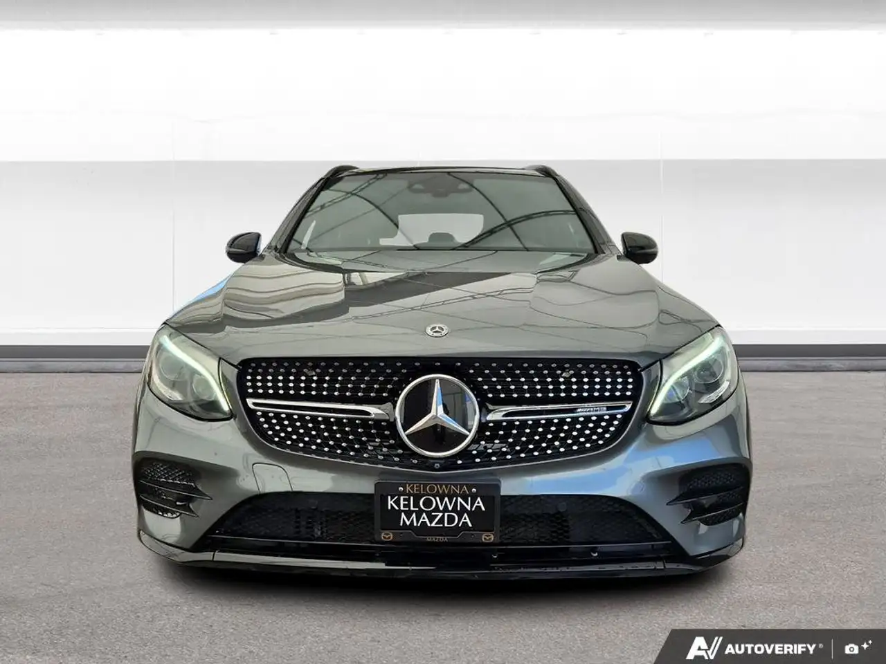 Mercedes-Benz GLC снимка Mercedes-Benz GLC