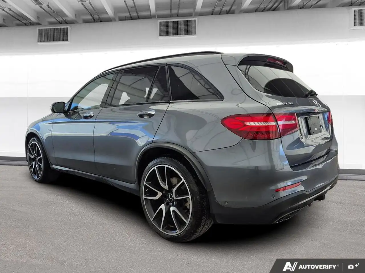 Mercedes-Benz GLC снимка Mercedes-Benz GLC