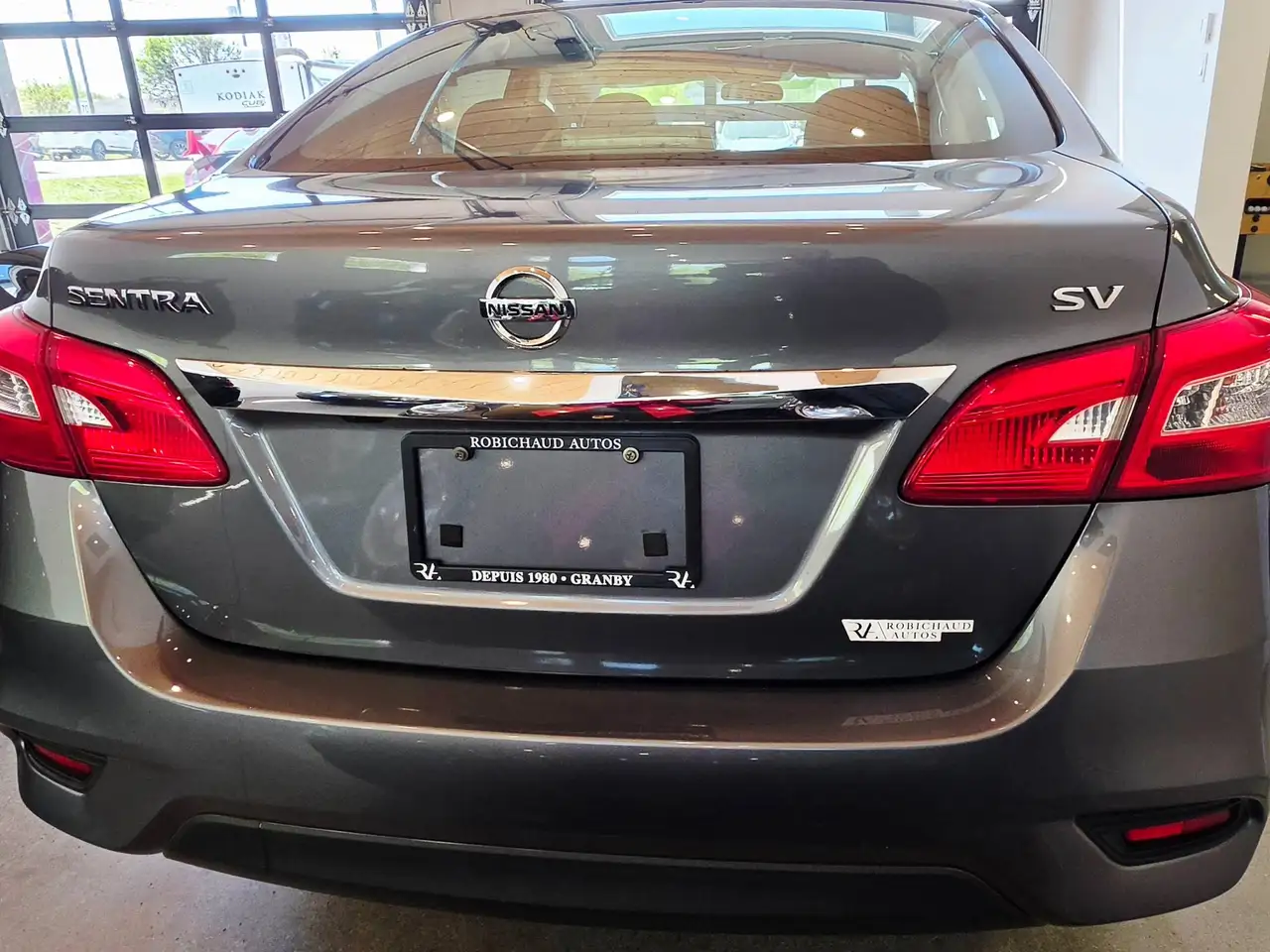 Nissan Sentra снимка Nissan Sentra