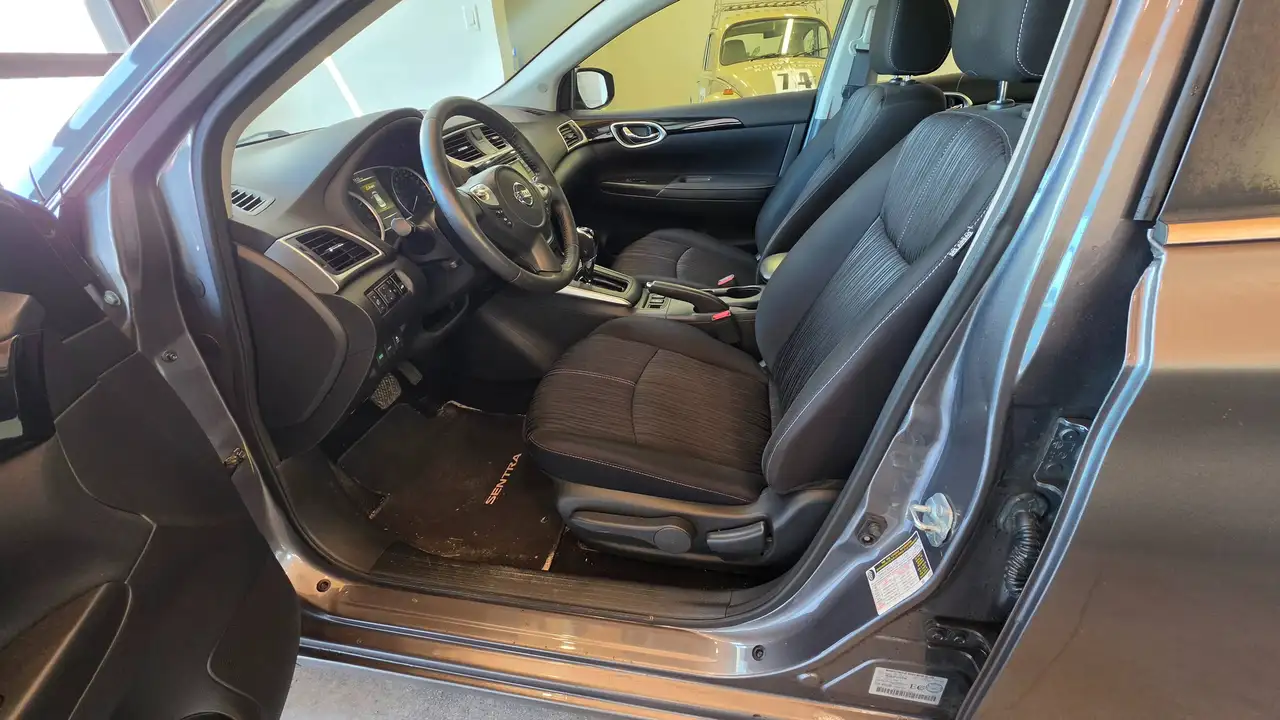 Nissan Sentra снимка Nissan Sentra