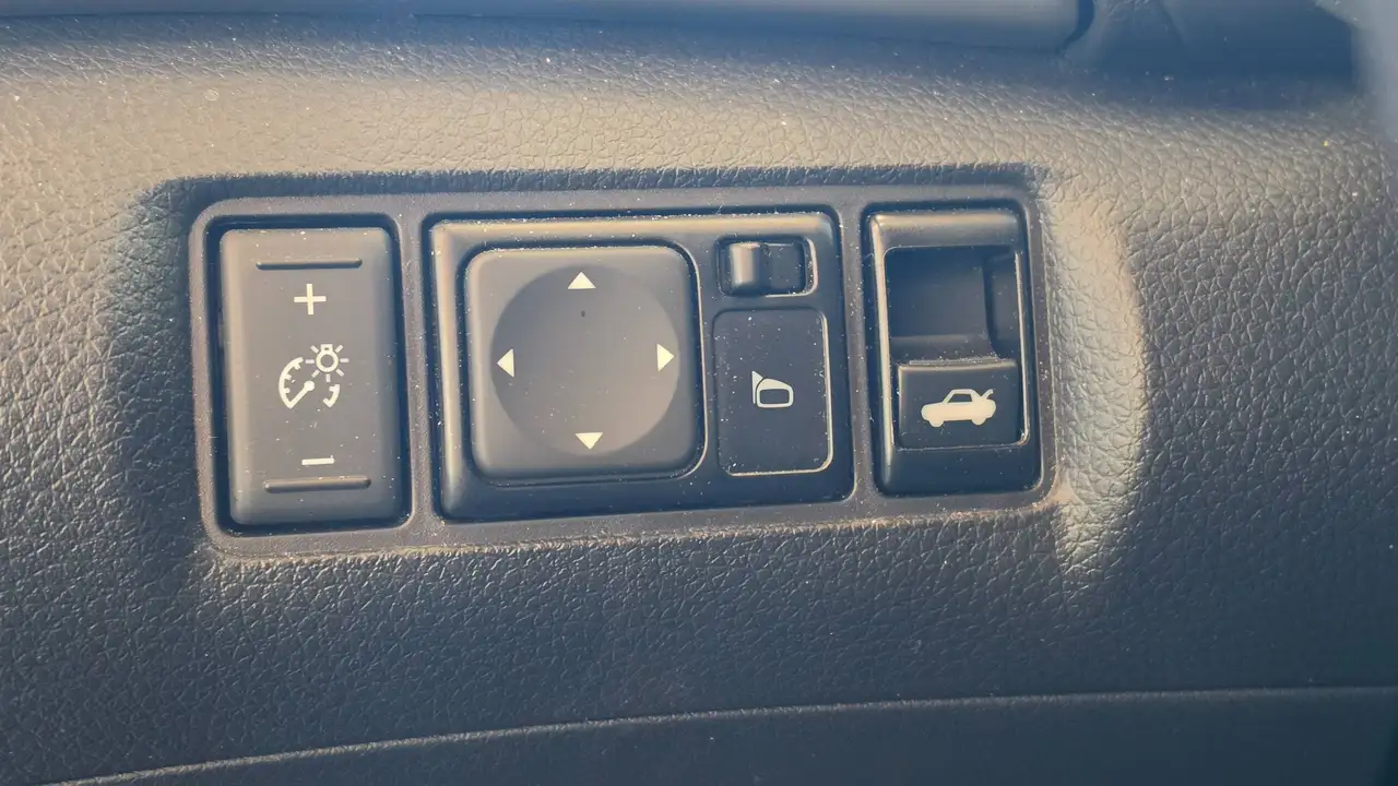 Nissan Sentra снимка Nissan Sentra