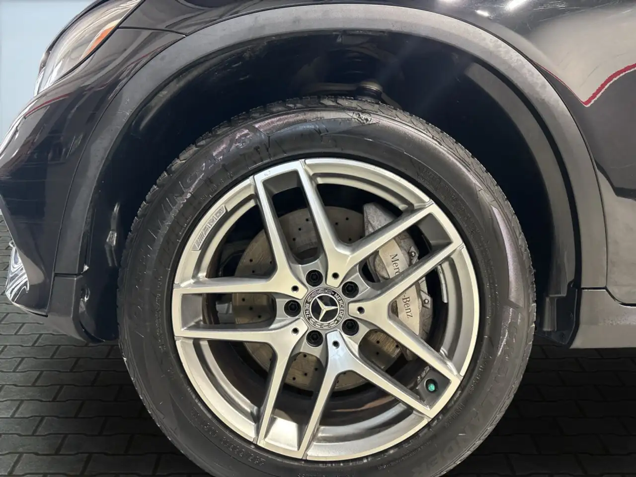 Mercedes-Benz GLC снимка Mercedes-Benz GLC