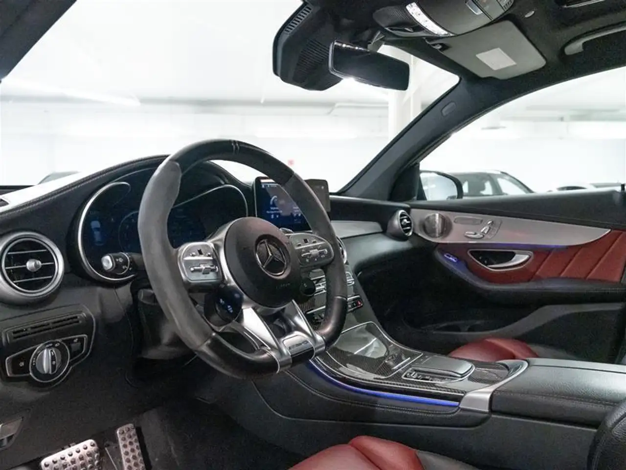 Mercedes-Benz GLC снимка Mercedes-Benz GLC