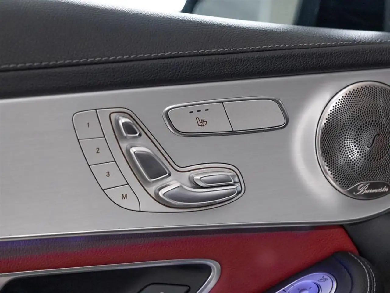 Mercedes-Benz GLC снимка Mercedes-Benz GLC