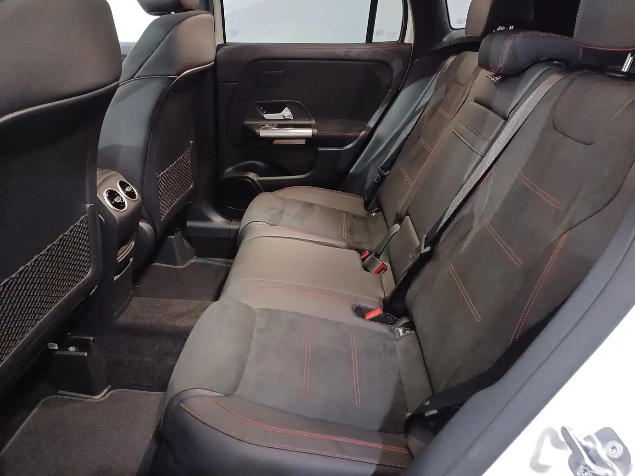Mercedes-Benz GLA fotografie Mercedes-Benz GLA