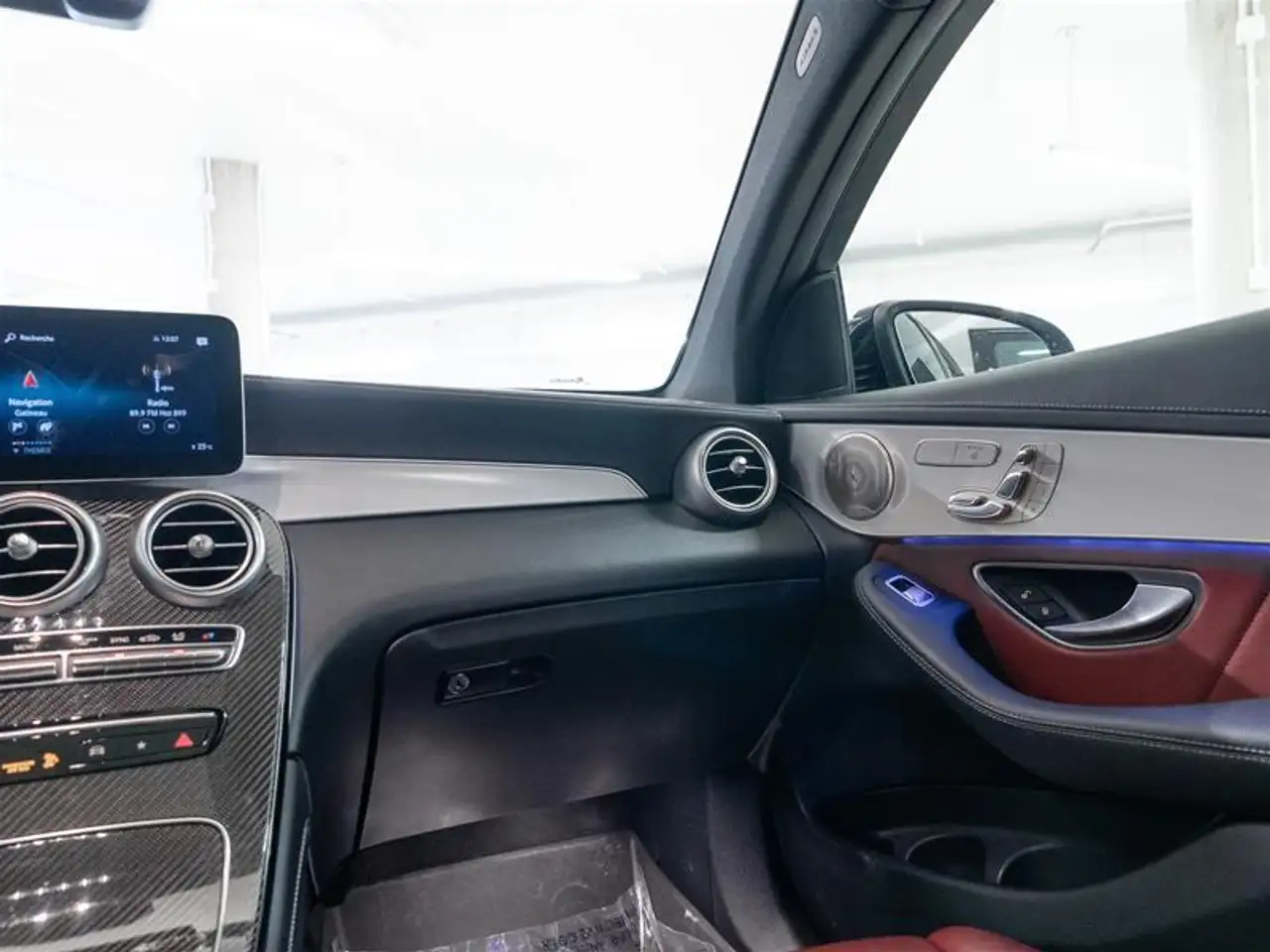 Mercedes-Benz GLC снимка Mercedes-Benz GLC