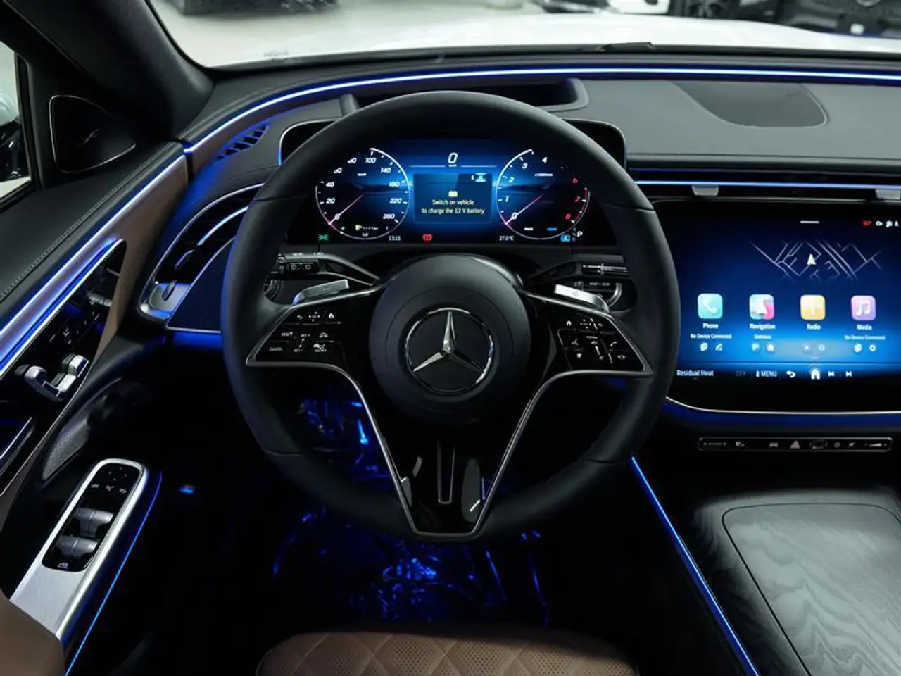 Mercedes-Benz E-Class photo Mercedes-Benz E-Class