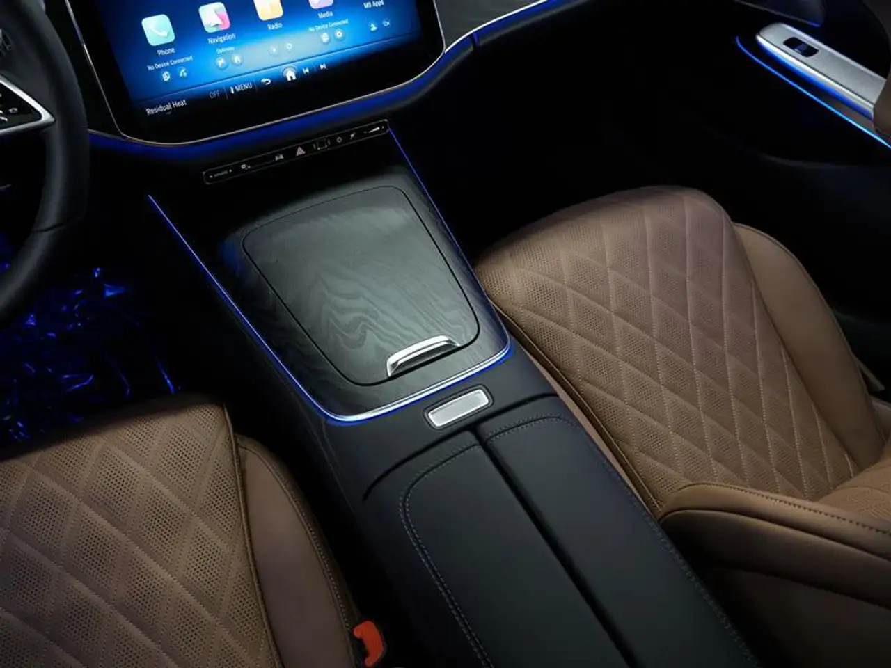 Mercedes-Benz E-Class photo Mercedes-Benz E-Class