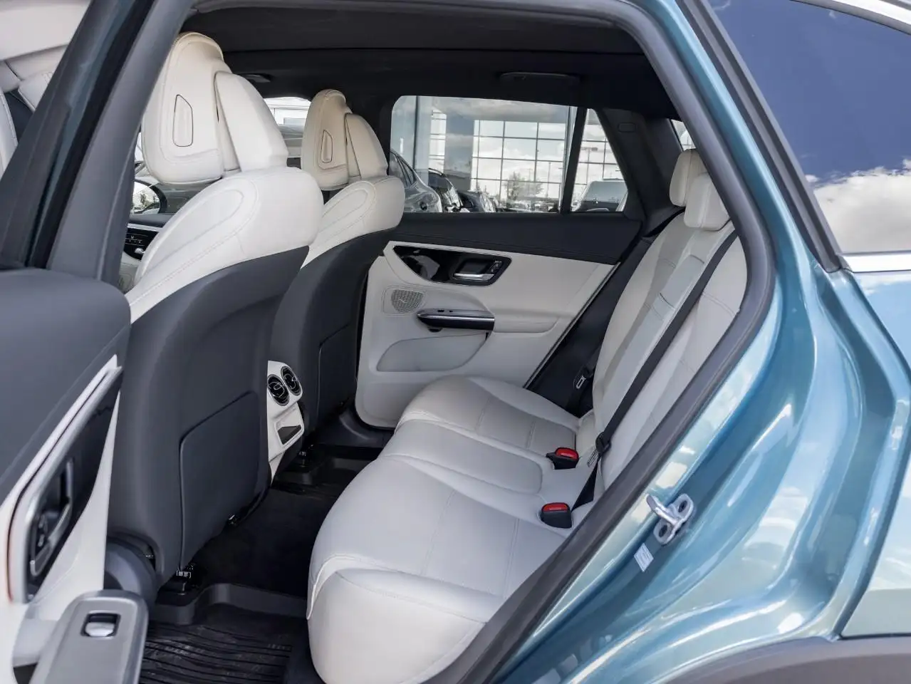 Mercedes-Benz GLC снимка Mercedes-Benz GLC