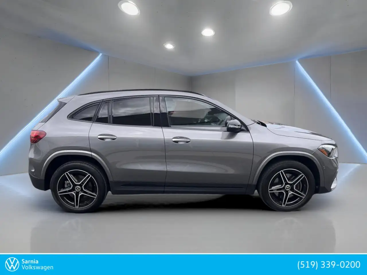 Mercedes-Benz GLA снимка Mercedes-Benz GLA