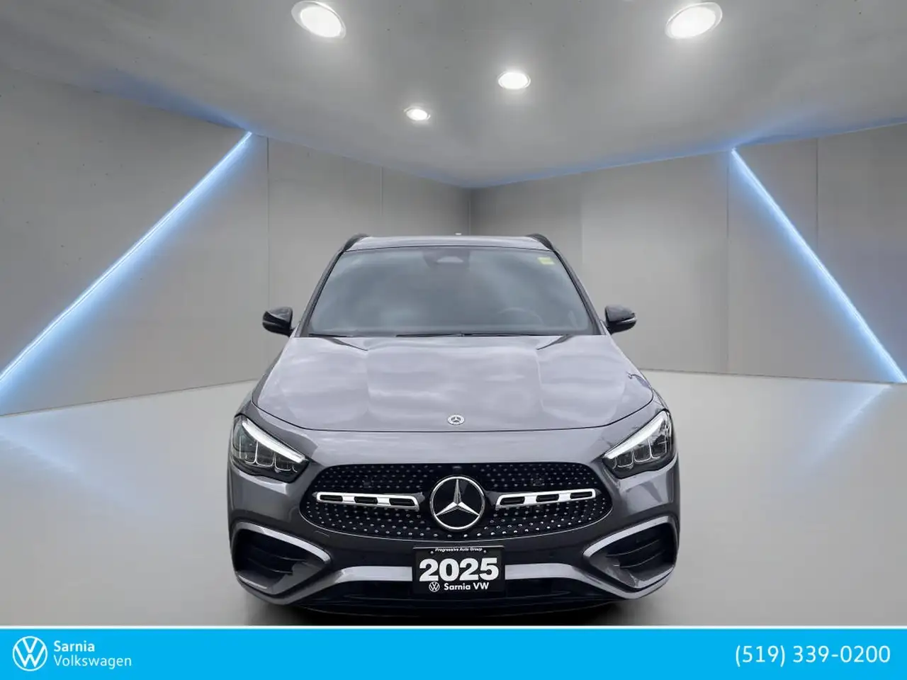 Mercedes-Benz GLA снимка Mercedes-Benz GLA