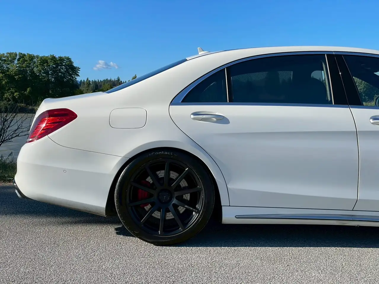 Mercedes-Benz S-Class photo Mercedes-Benz S-Class