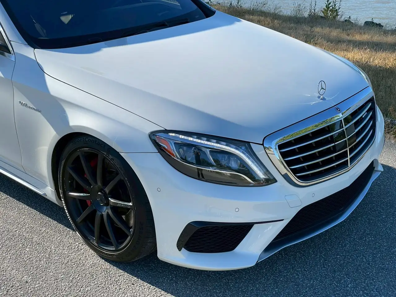 Mercedes-Benz S-Class photo Mercedes-Benz S-Class