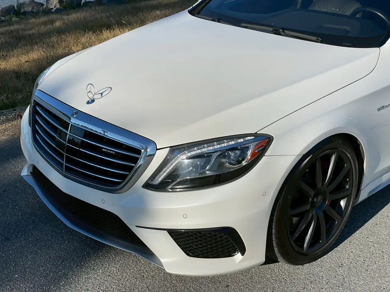 Mercedes-Benz S-Class photo Mercedes-Benz S-Class