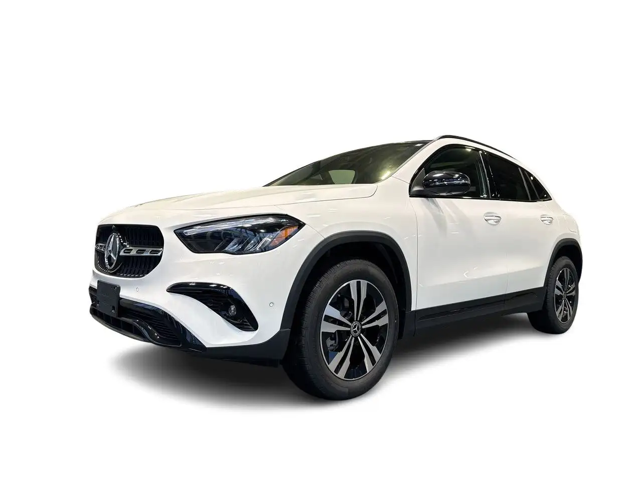 Mercedes-Benz GLA снимка Mercedes-Benz GLA