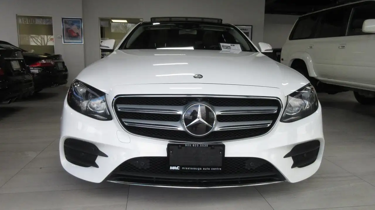 Mercedes-Benz E-Class photo Mercedes-Benz E-Class