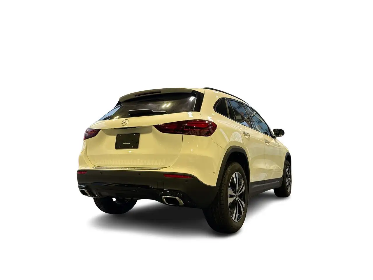 Mercedes-Benz GLA снимка Mercedes-Benz GLA