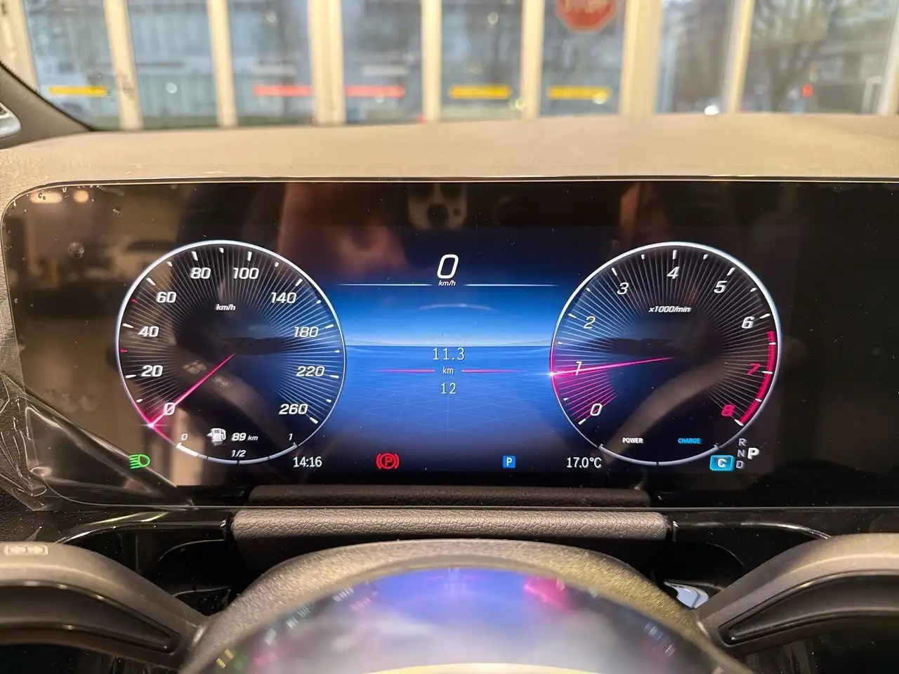 Mercedes-Benz GLA снимка Mercedes-Benz GLA