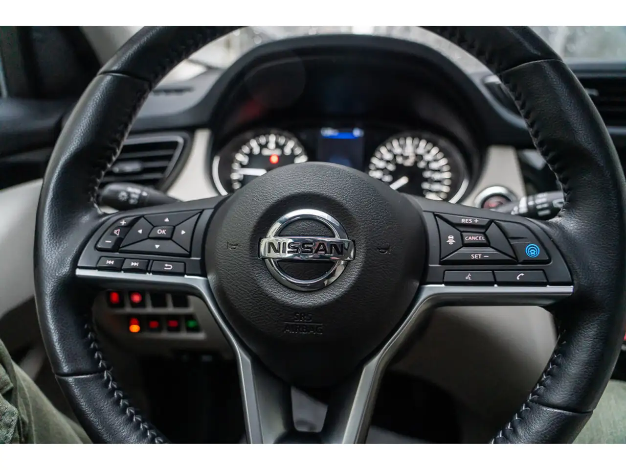 Nissan Qashqai снимка Nissan Qashqai
