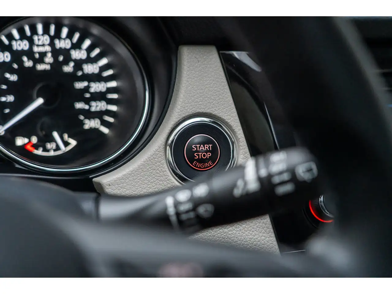 Nissan Qashqai снимка Nissan Qashqai