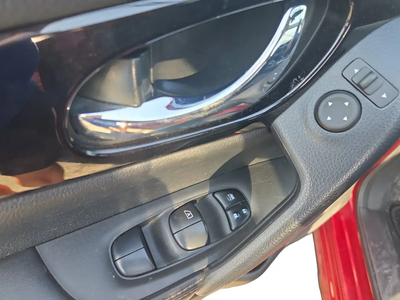 Nissan Qashqai снимка Nissan Qashqai