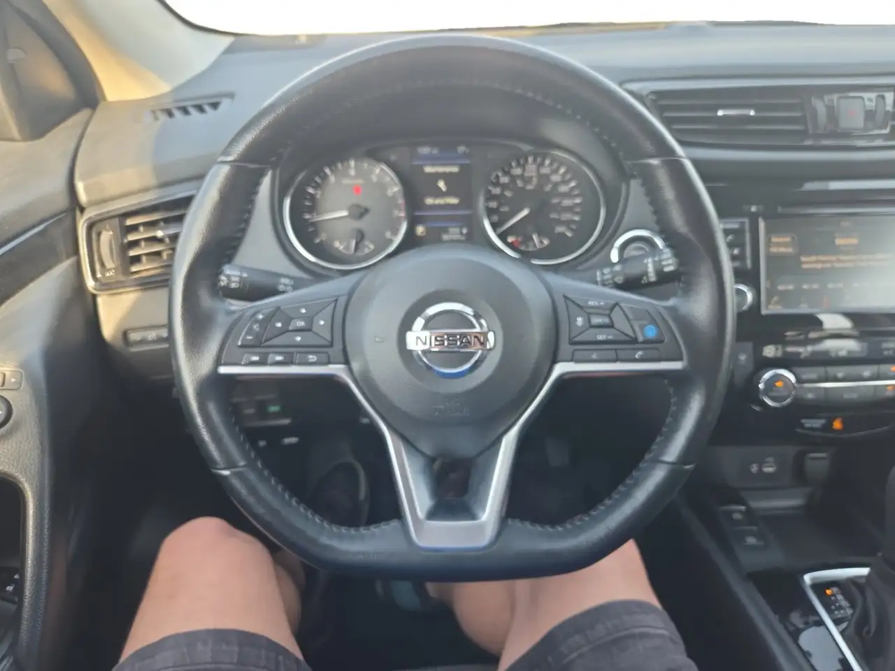Nissan Qashqai снимка Nissan Qashqai