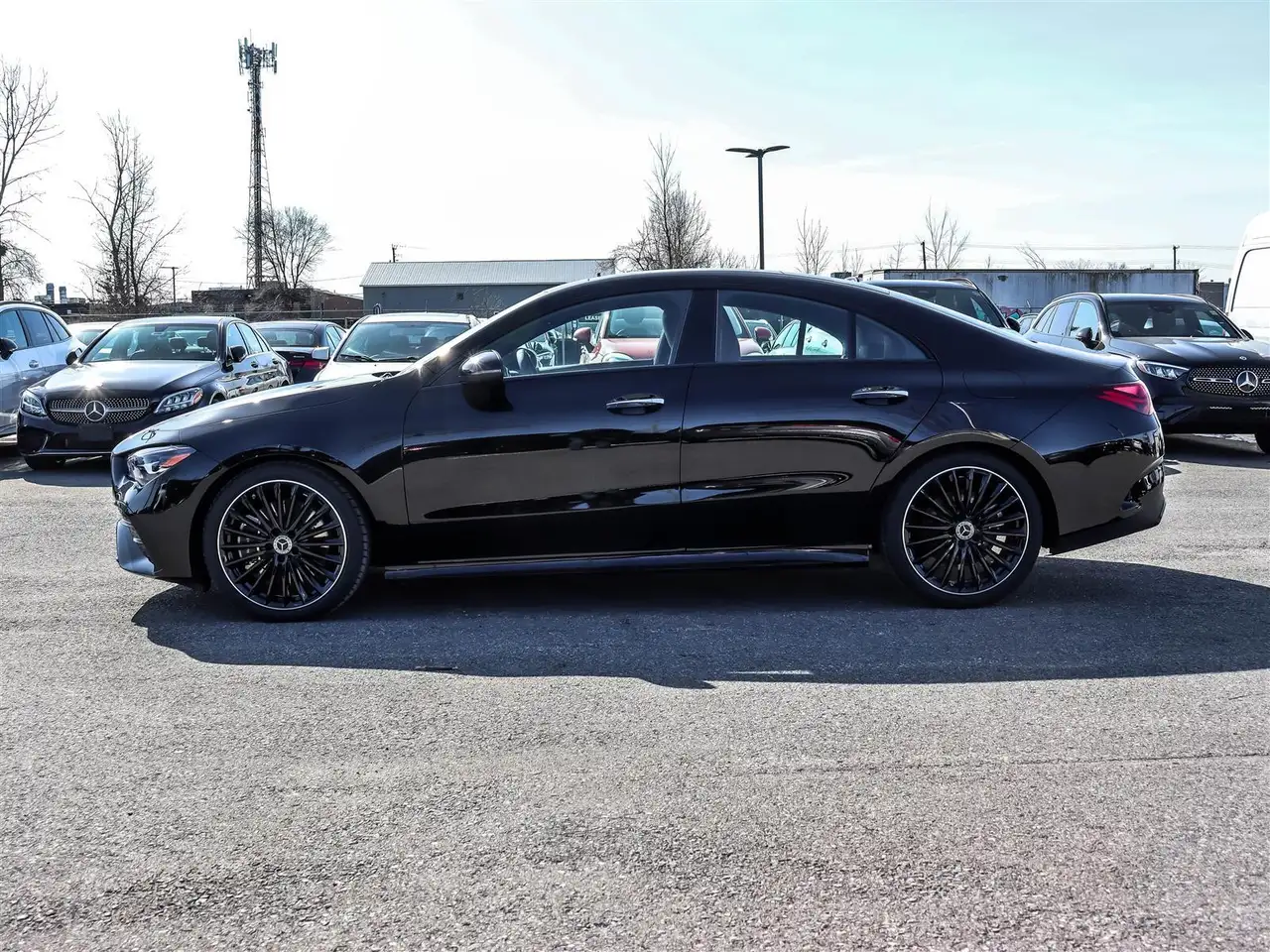 Mercedes-Benz CLA снимка Mercedes-Benz CLA