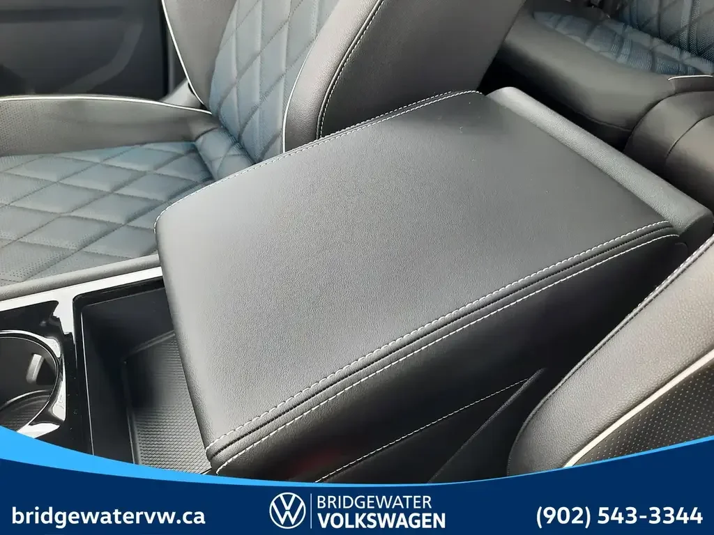 Volkswagen Atlas photo Volkswagen Atlas
