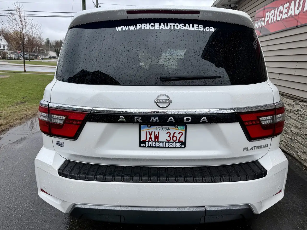 Nissan Armada снимка Nissan Armada