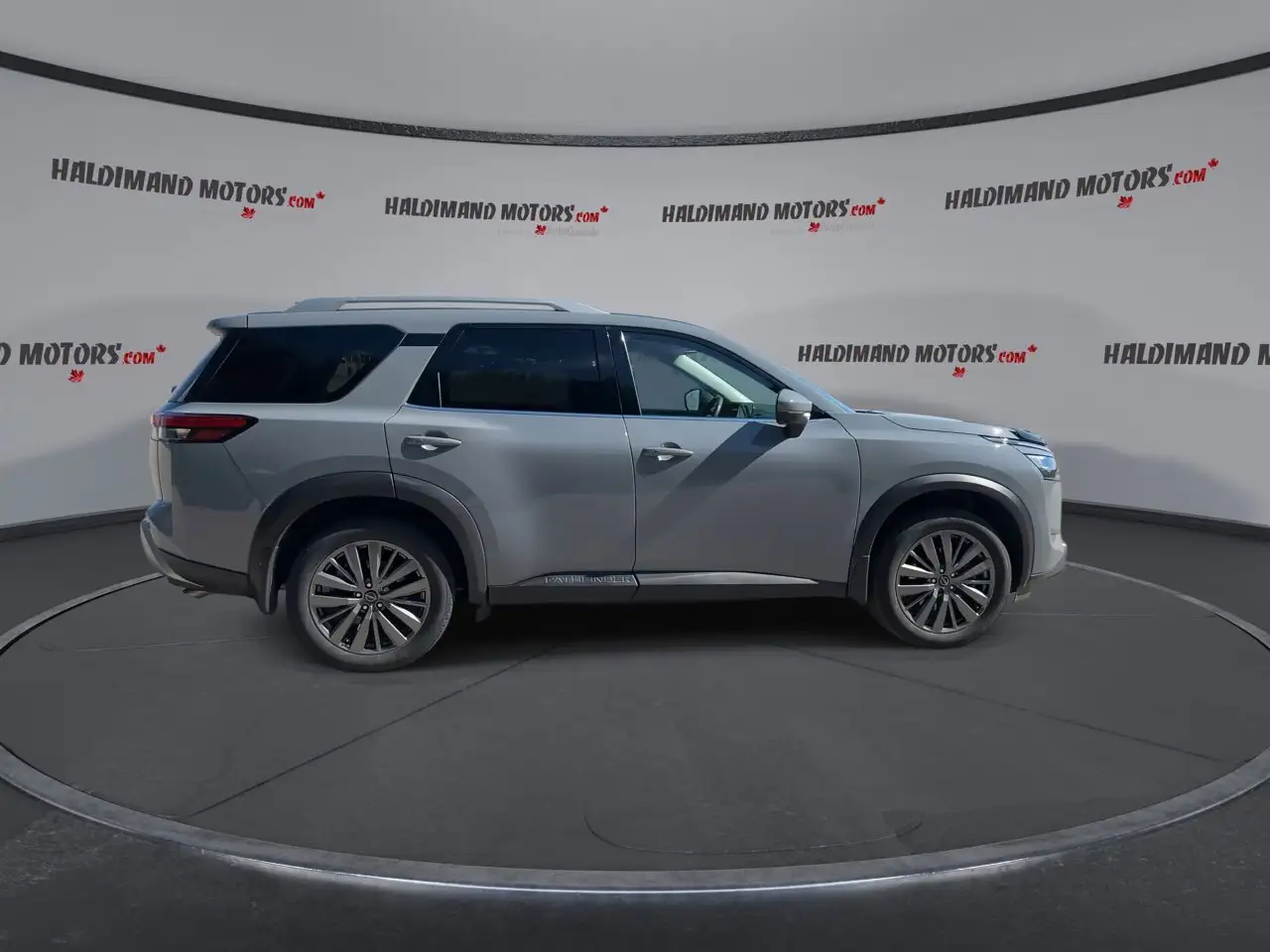 Nissan Pathfinder fotografie Nissan Pathfinder
