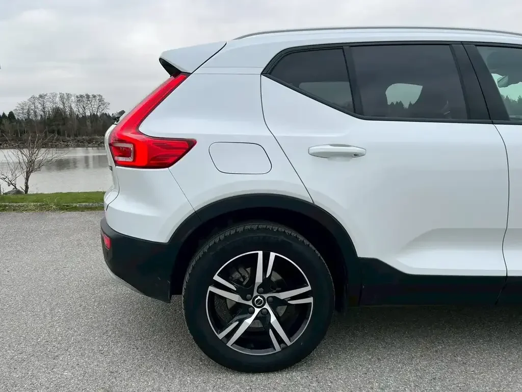 Volvo XC40 снимка Volvo XC40