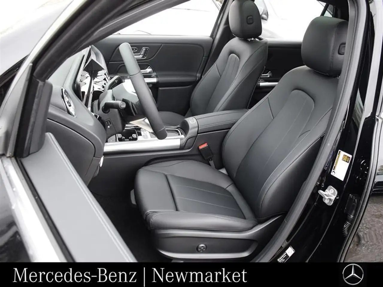 Mercedes-Benz GLA снимка Mercedes-Benz GLA