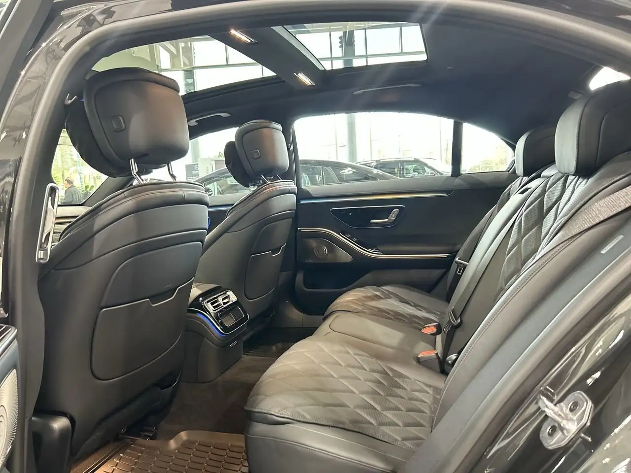 Mercedes-Benz S-Class fotografie Mercedes-Benz S-Class