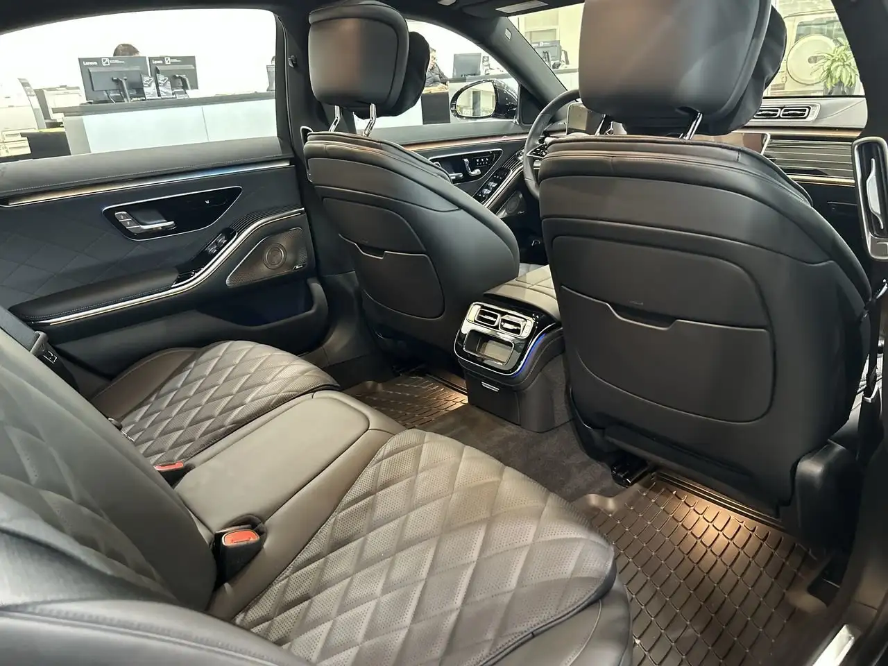 Mercedes-Benz S-Class fotografie Mercedes-Benz S-Class