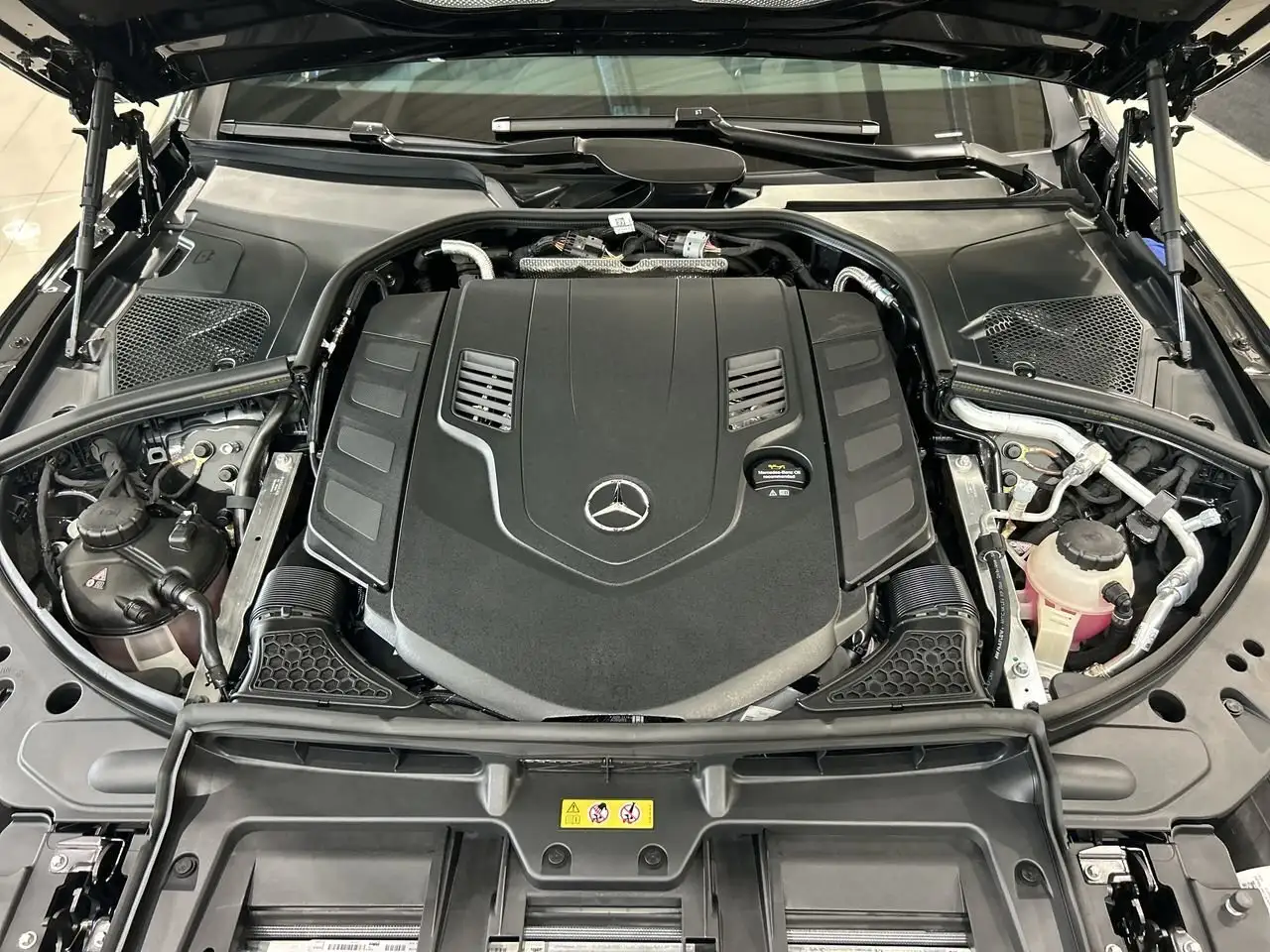 Mercedes-Benz S-Class fotografie Mercedes-Benz S-Class