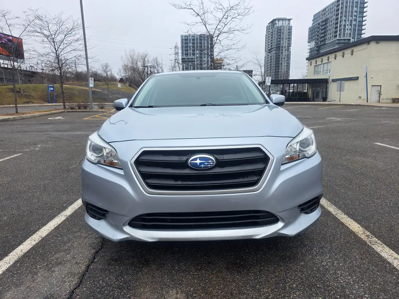 Subaru Legacy снимка Subaru Legacy