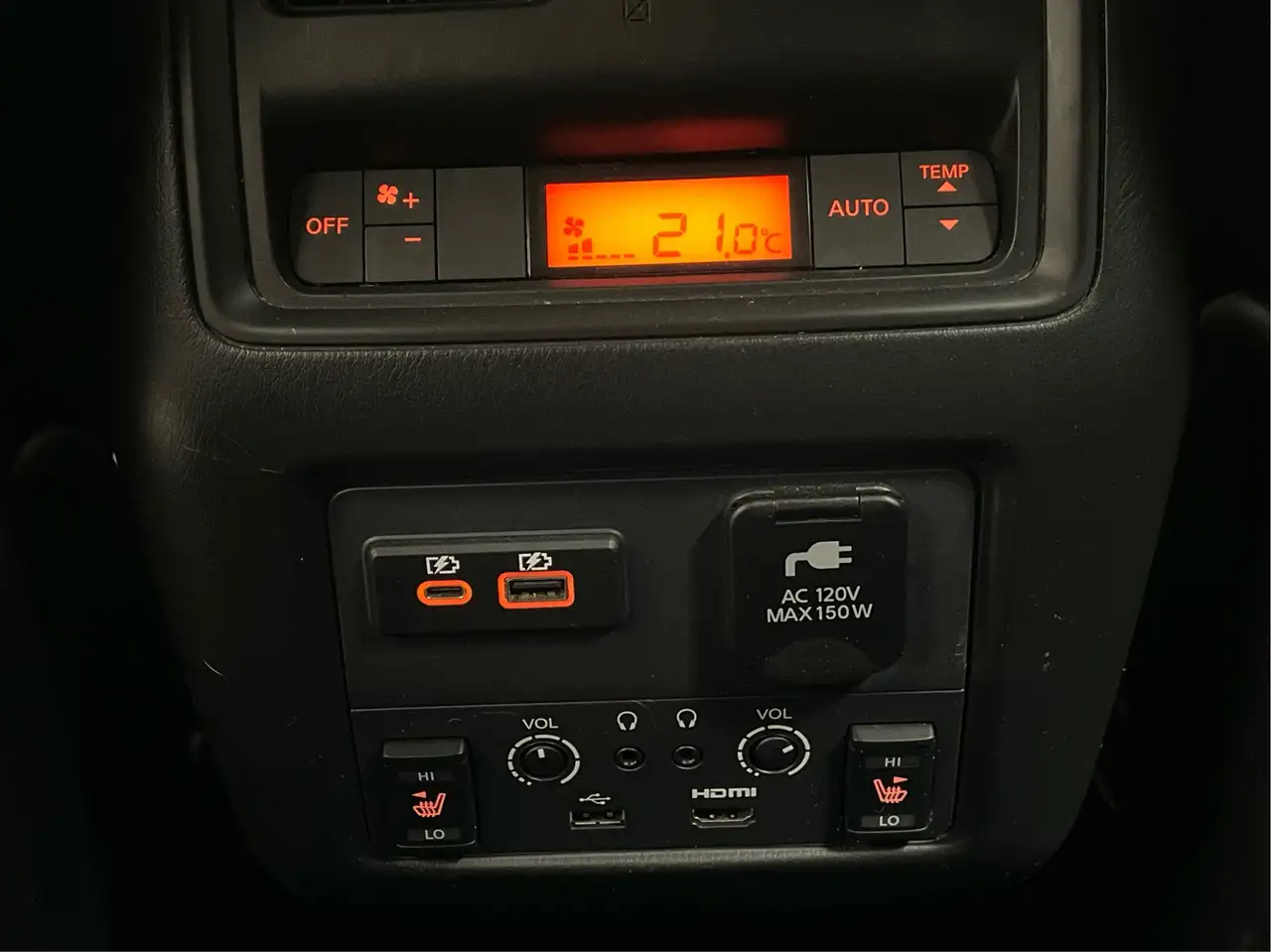 Nissan Pathfinder снимка Nissan Pathfinder