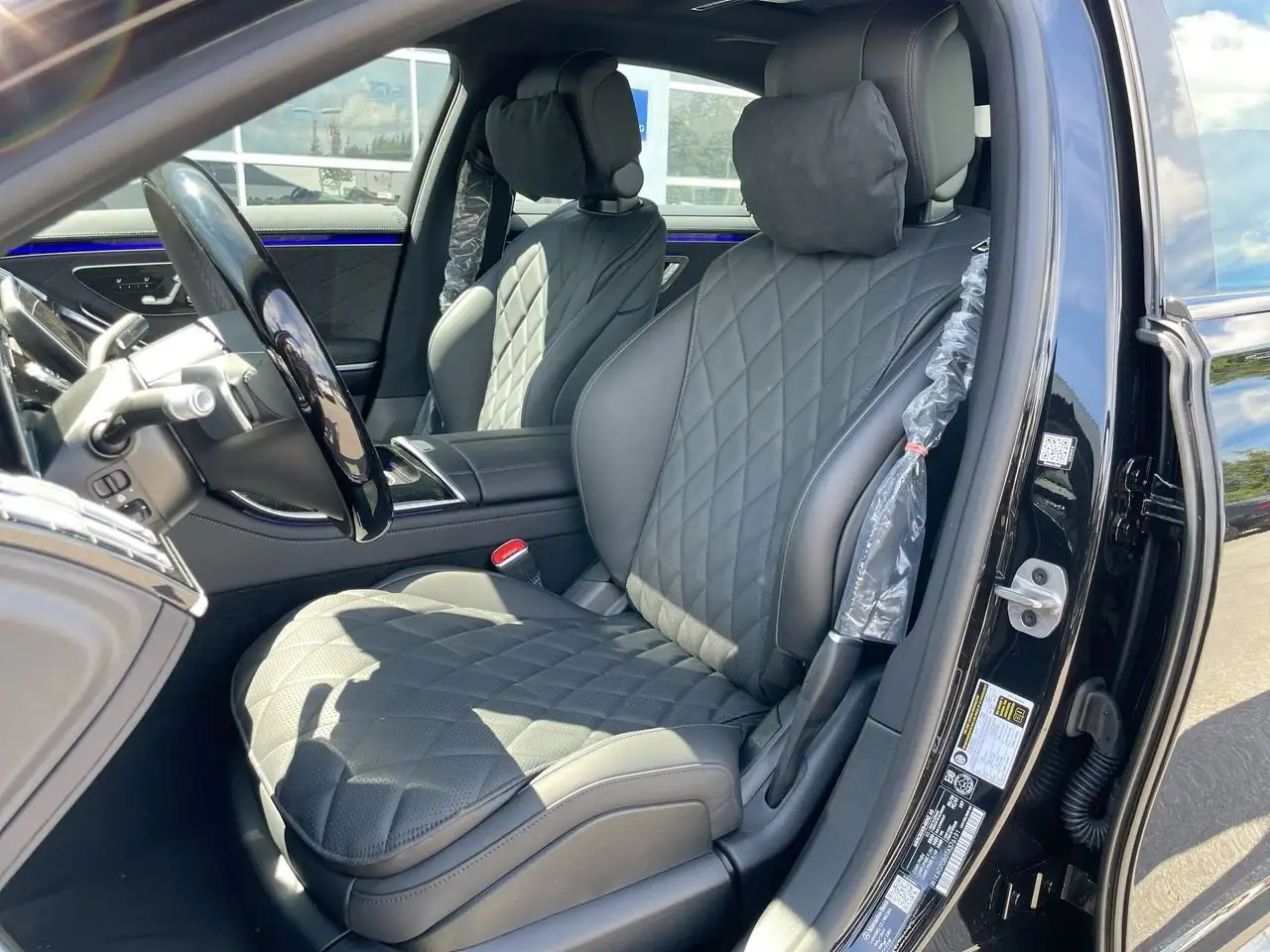 Mercedes-Benz S-Class photo Mercedes-Benz S-Class