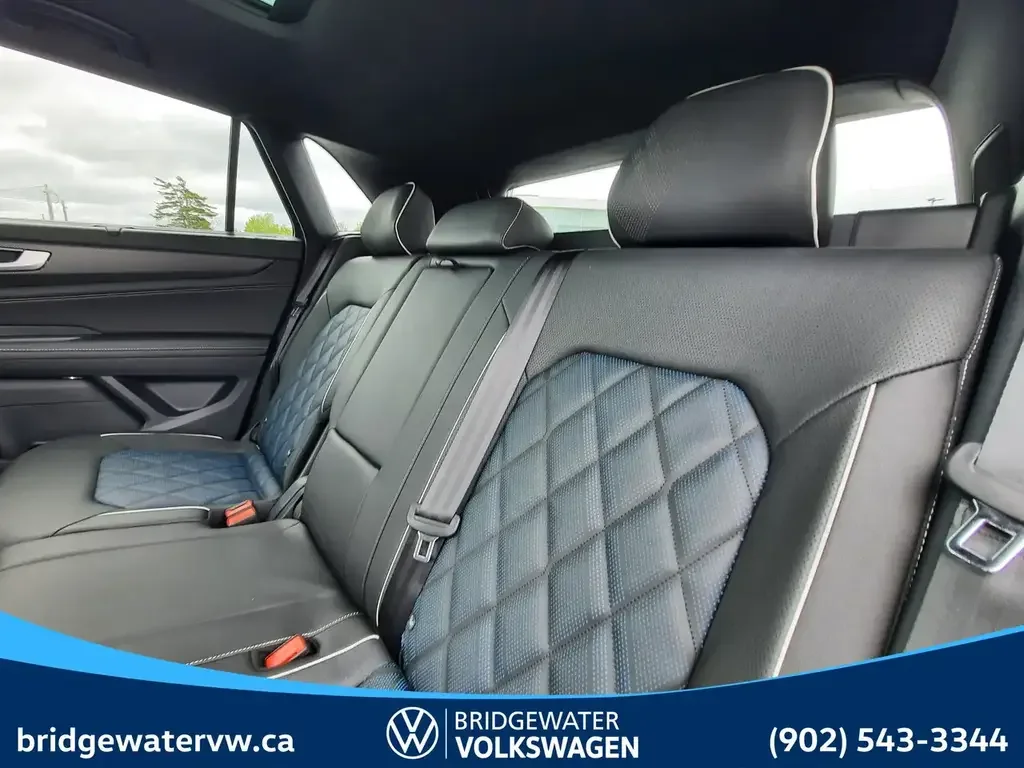 Volkswagen Atlas photo Volkswagen Atlas