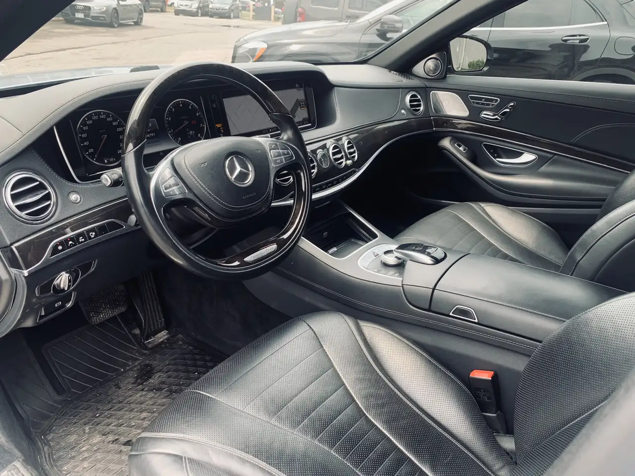 Mercedes-Benz S-Class fotografie Mercedes-Benz S-Class