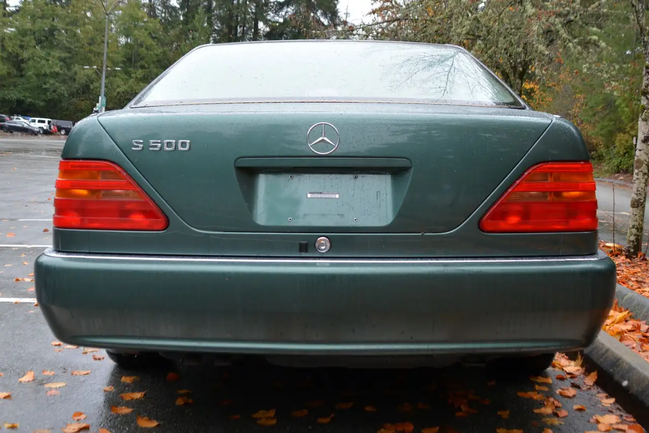 Mercedes-Benz S-Class снимка Mercedes-Benz S-Class